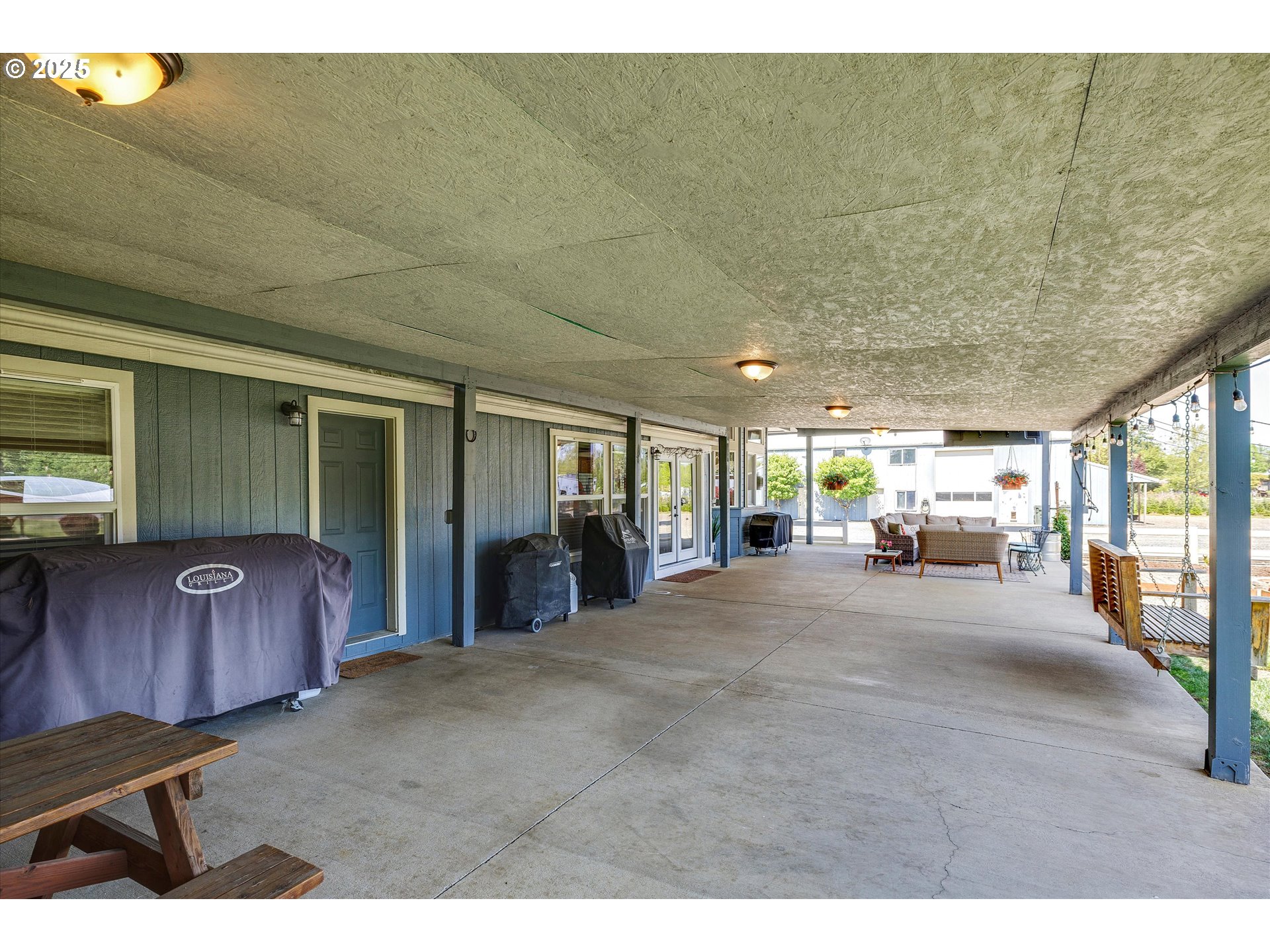 24932 South Blundell Road Canby, OR 97013 - Photo 32 of 45 Covered Patio