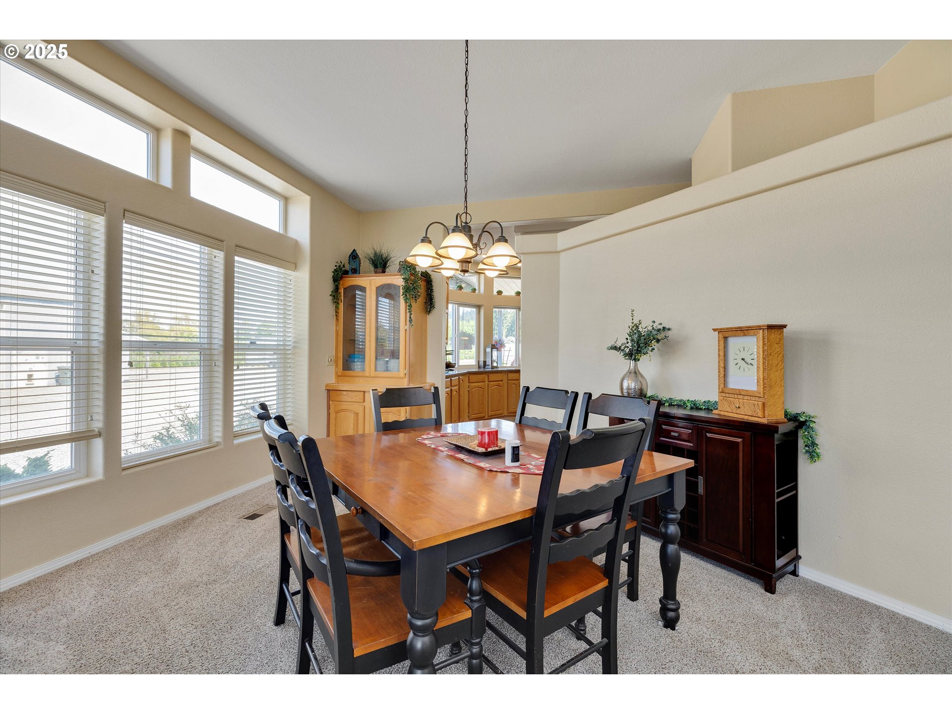 24932 South Blundell Road Canby, OR 97013 - Photo 8 of 45 Dining Room