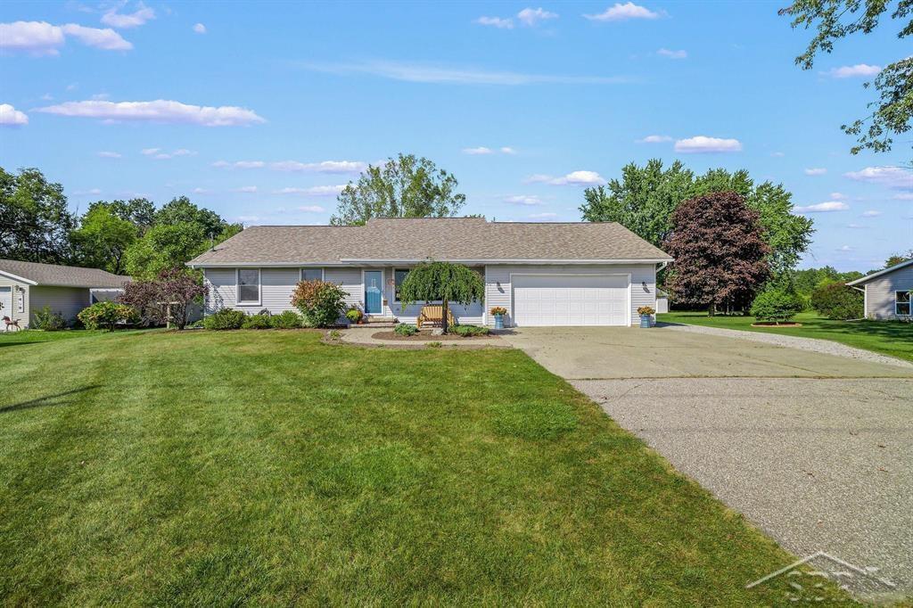 1609 East Stewart Road Midland, MI 48640 - Photo 1 of 40 50155875-11d1f8f6-cf6b-4d80-a68f-bb3cd0be452e.JPG