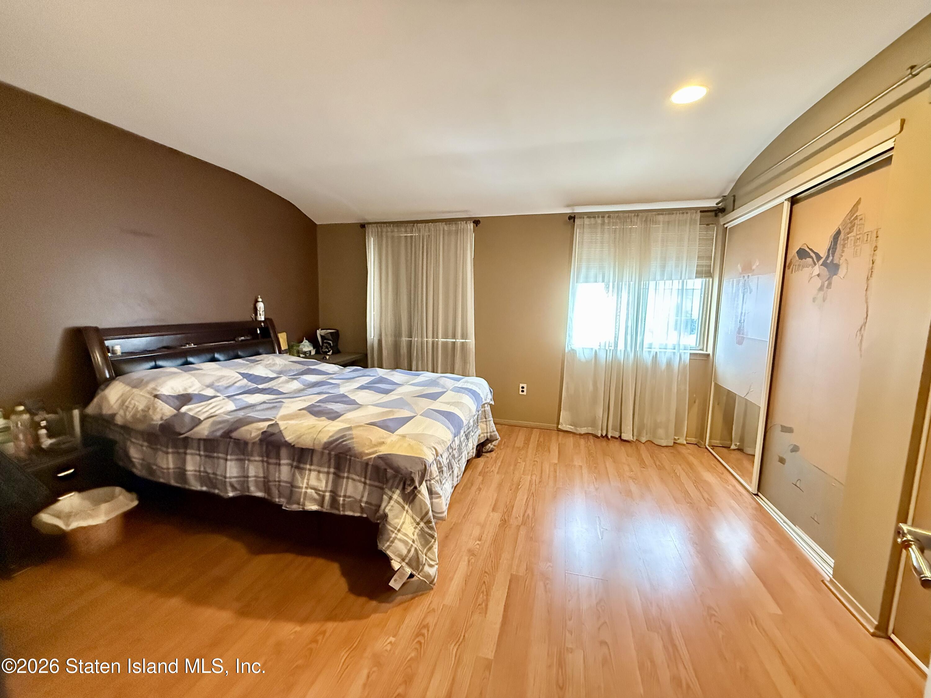 16 Shale Street Staten Island, NY 10314 - Photo 5 of 10 Image_20260225113808_256_25