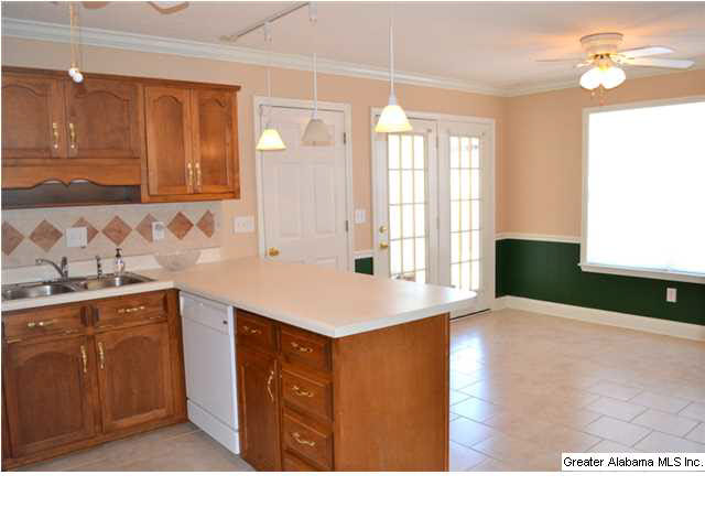 125 Pebble Lane Alabaster, AL 35007 - Photo 4 of 7