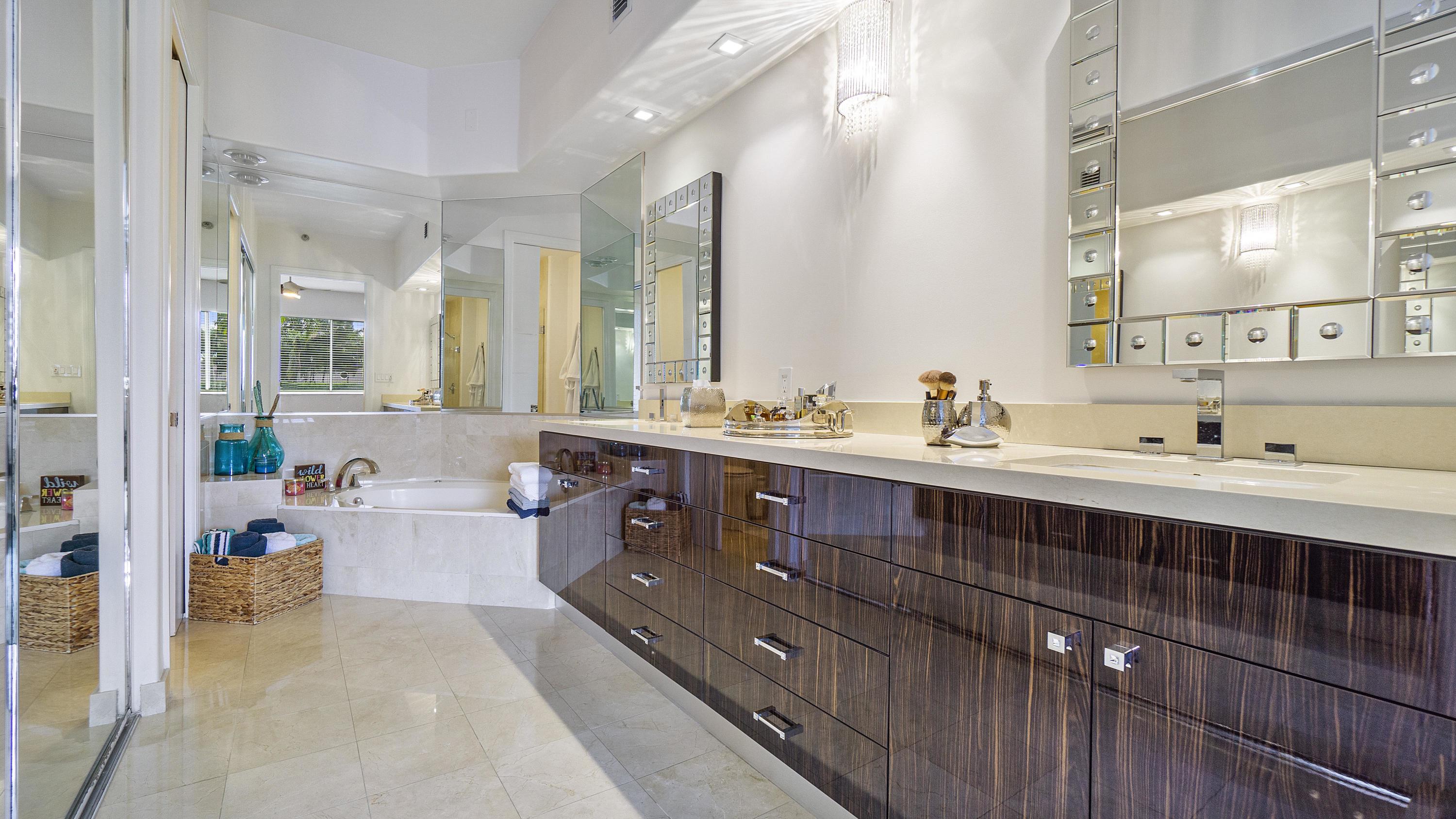 2584 Coco Plum Boulevard, Unit 101 Boca Raton, FL 33496 - Photo 20 of 34 2584 Coco Plum Blvd U101_16