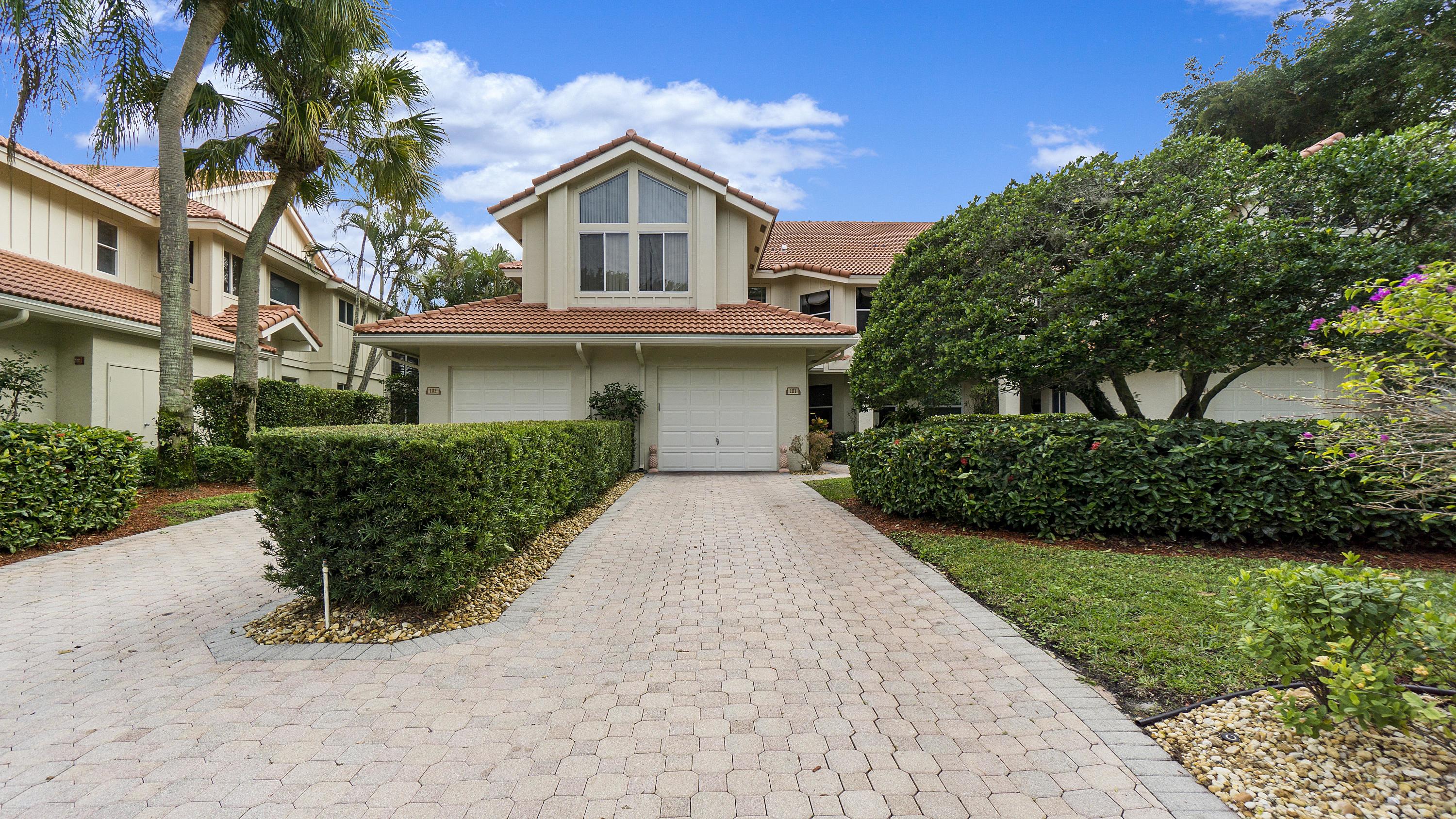 2584 Coco Plum Boulevard, Unit 101 Boca Raton, FL 33496 - Photo 3 of 34 2584 Coco Plum Blvd U101_30