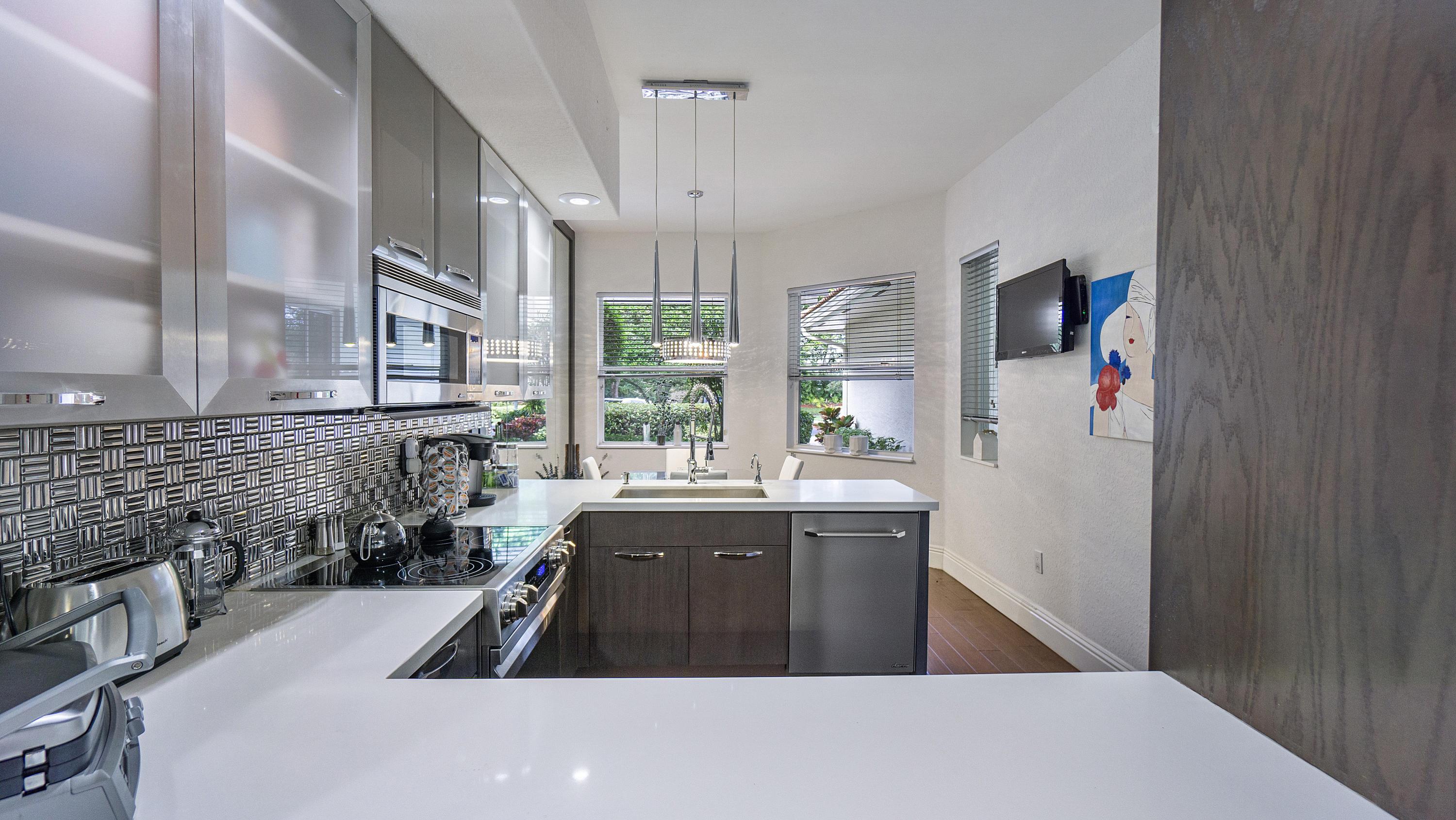 2584 Coco Plum Boulevard, Unit 101 Boca Raton, FL 33496 - Photo 8 of 34 2584 Coco Plum Blvd U101_05