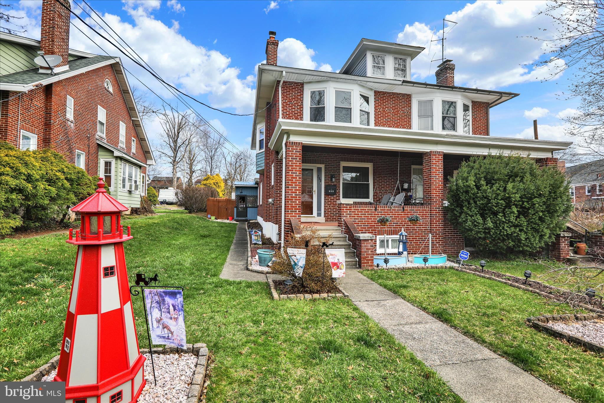 293 Diamond Street Pottstown, PA 19464 - Photo 4 of 34 360_8516