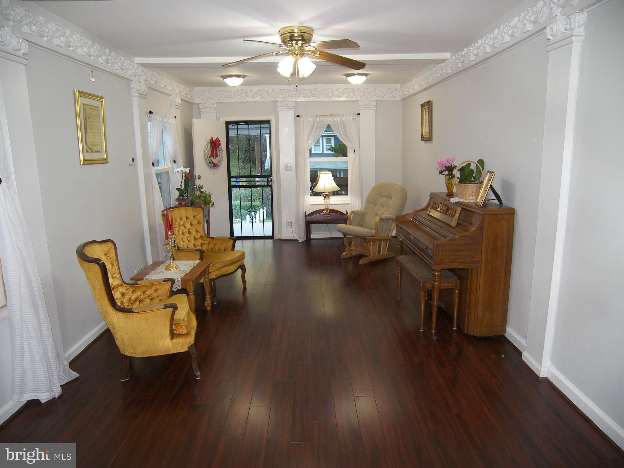 724 Silver Spring Avenue Silver Spring, MD 20910 - Photo 3 of 11 Living Room