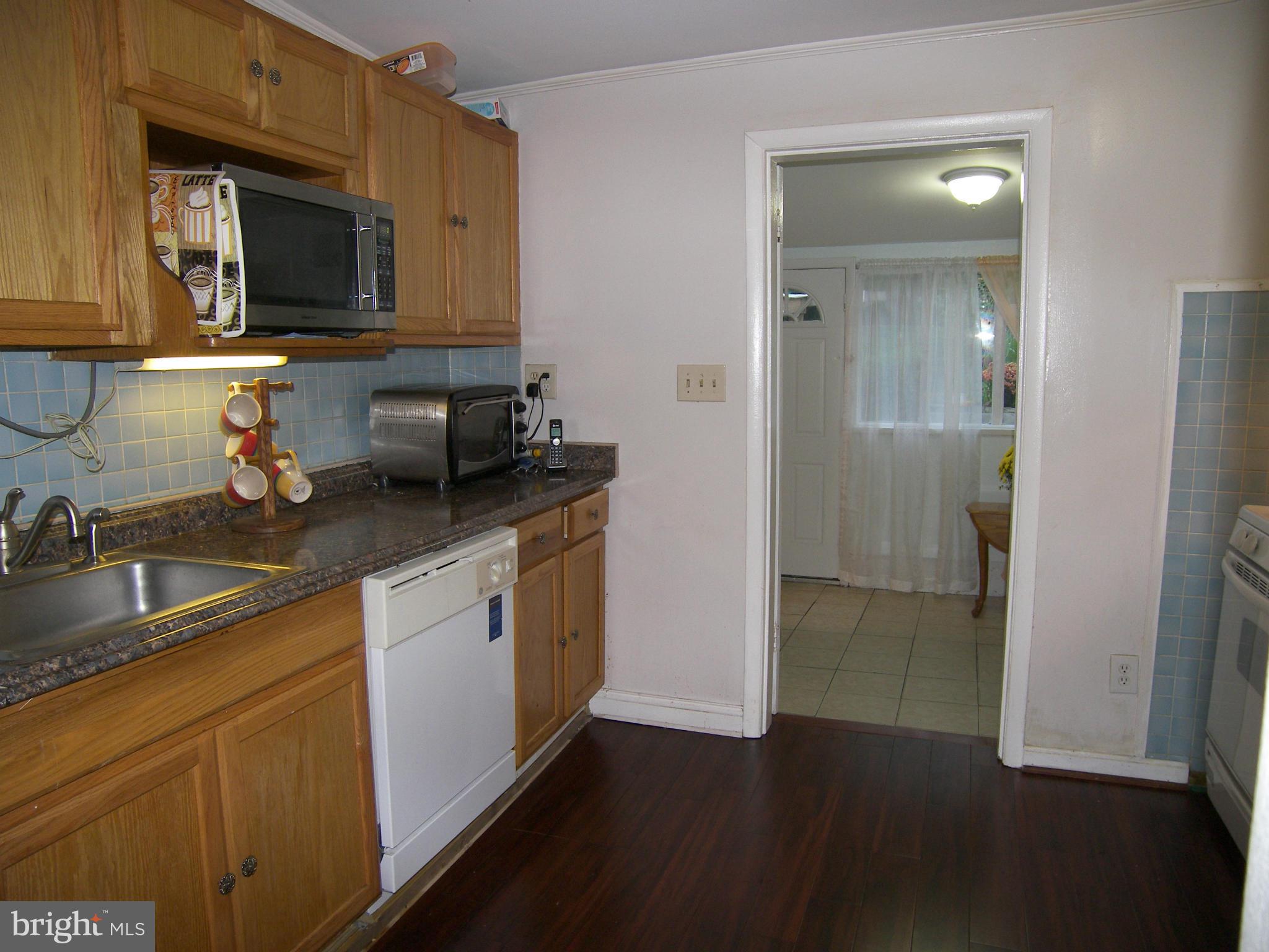 724 Silver Spring Avenue Silver Spring, MD 20910 - Photo 4 of 11 Kitchen