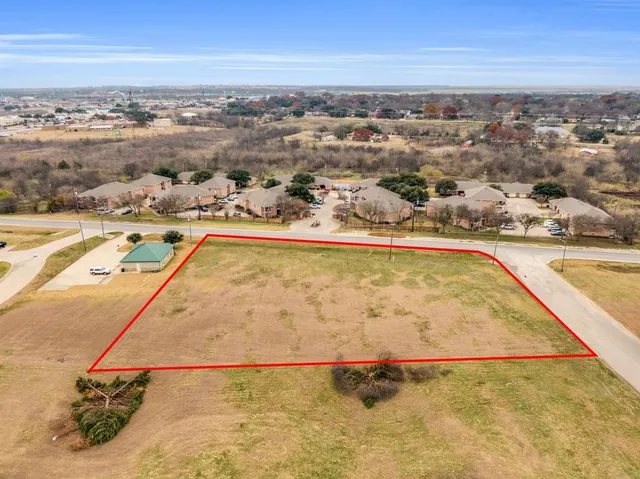 $225,000 | 401 Old Brandon Road, Hillsboro, TX 76645