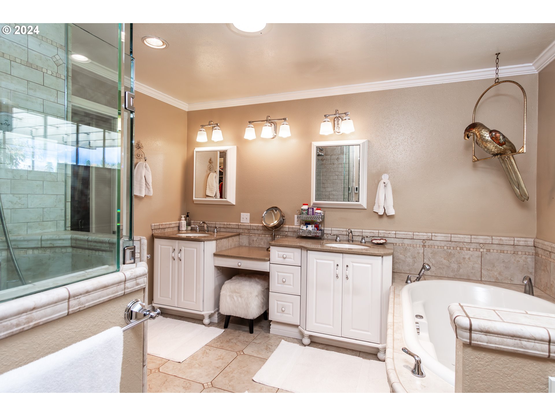 417 Elgarose Road Roseburg, OR 97471 - Photo 17 of 44 a bathroom with a sink a toilet a mirror and shower
