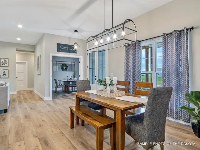 $428,060 | 512 Hayden Drive, Waterloo, IL 62298