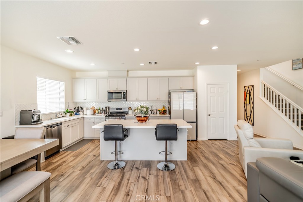 20168 Lemonscent Drive Riverside, CA 92507 - Photo 6 of 53 Gallery Image 6
