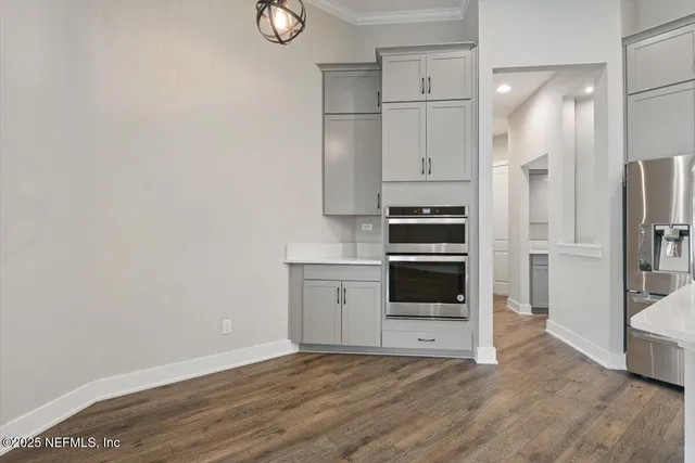 a view of a lake in a city