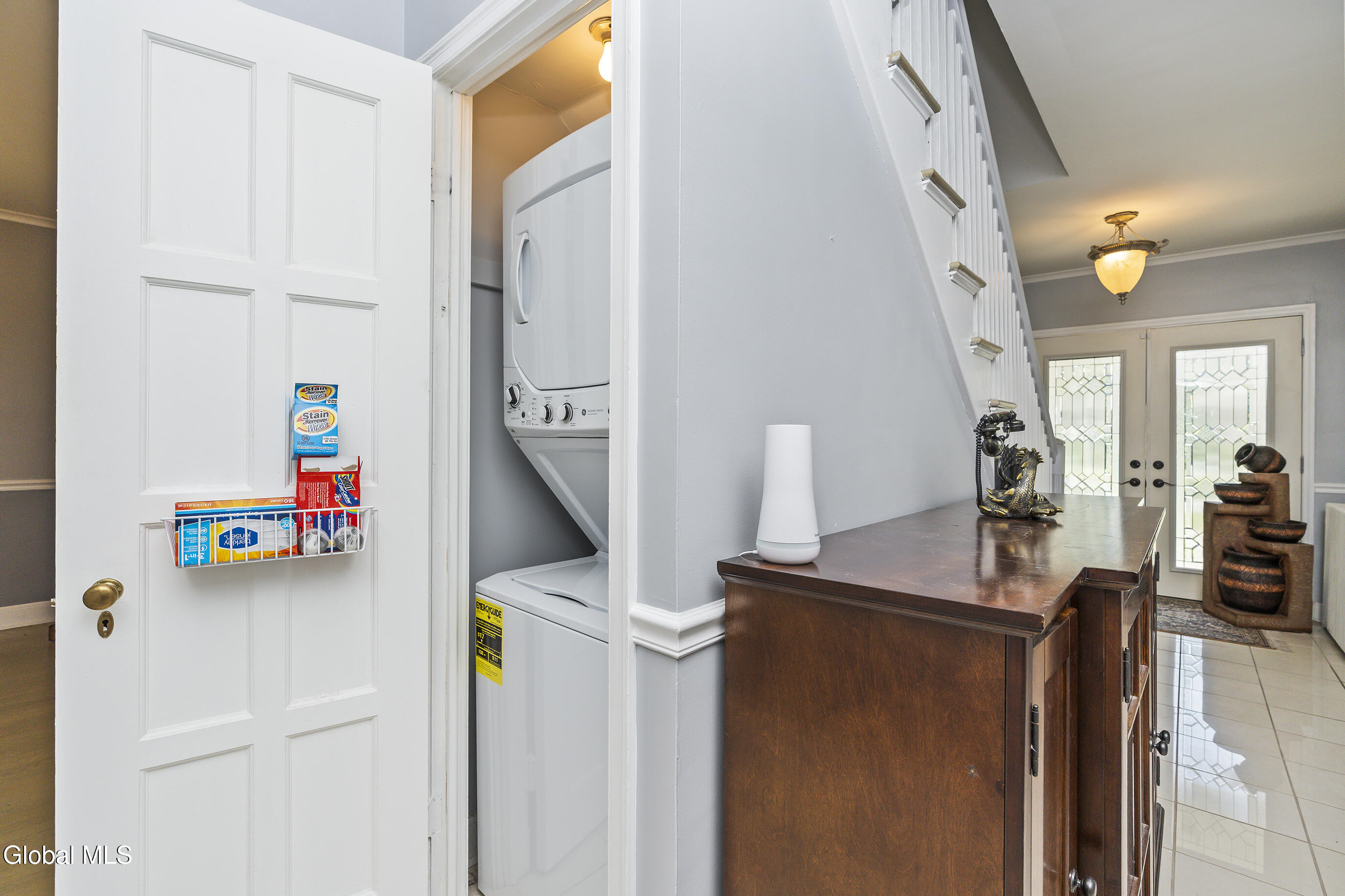 28 Tudor Road Albany, NY 12203 - Photo 12 of 35 045-28-Tudor-Rd