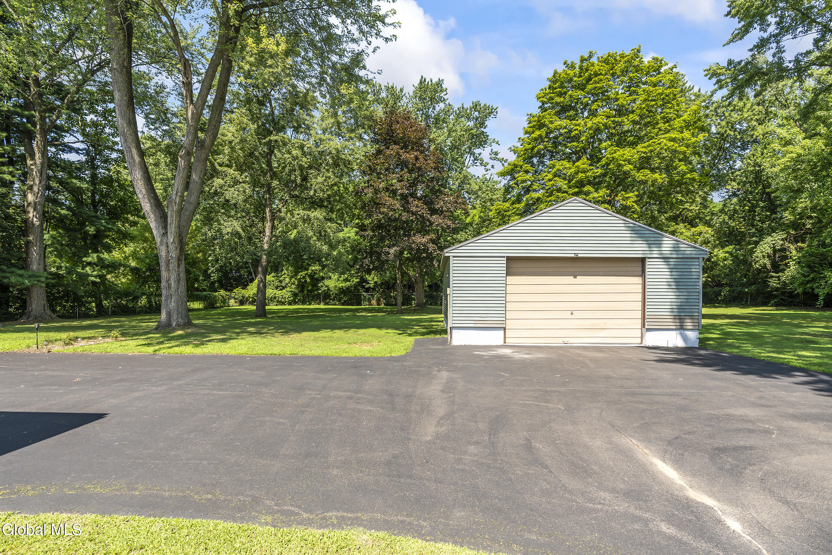 28 Tudor Road Albany, NY 12203 - Photo 35 of 35 005-28-Tudor-Rd