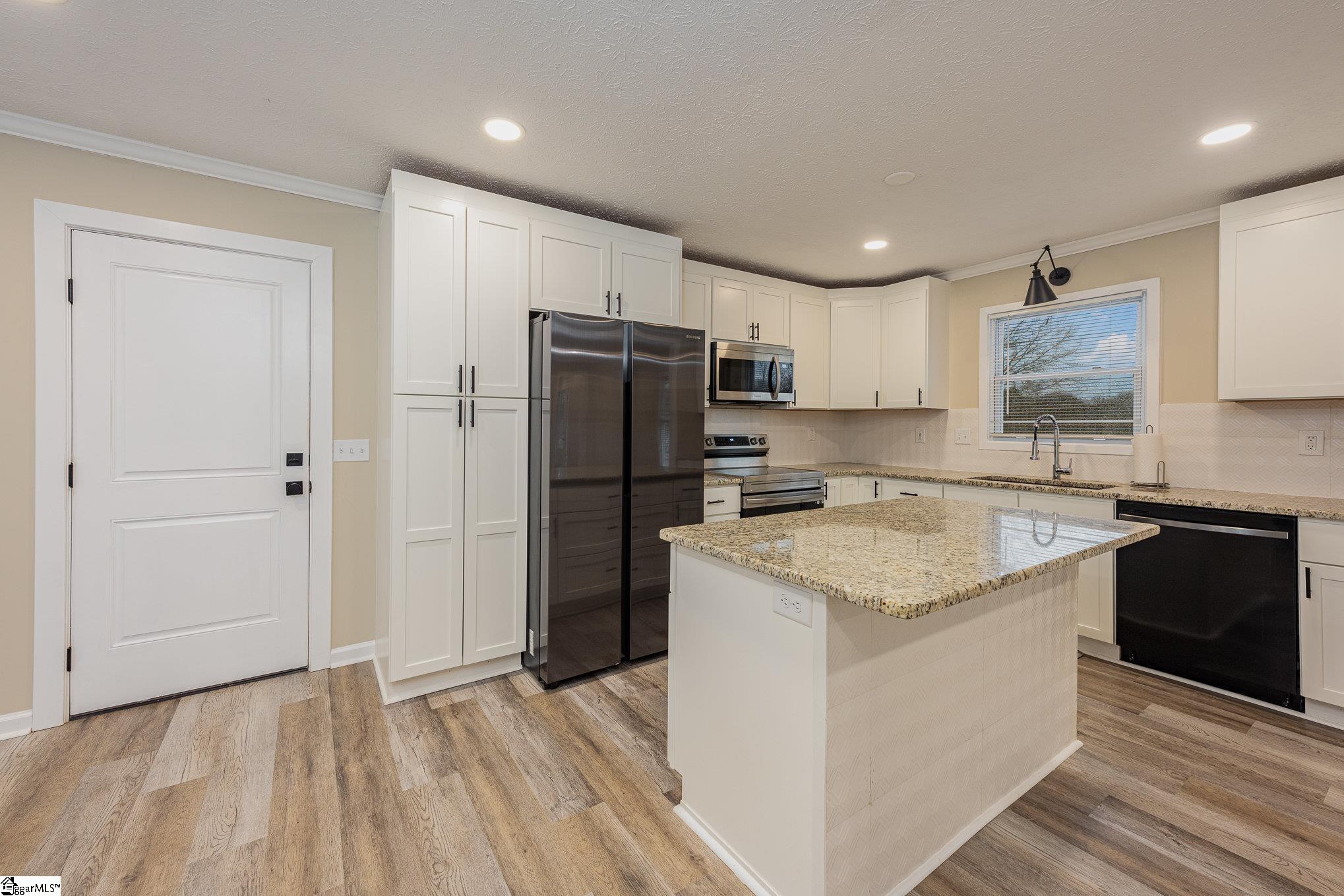300 Wellington Road Easley, SC 29642 - Photo 13 of 36 Gallery Image 13