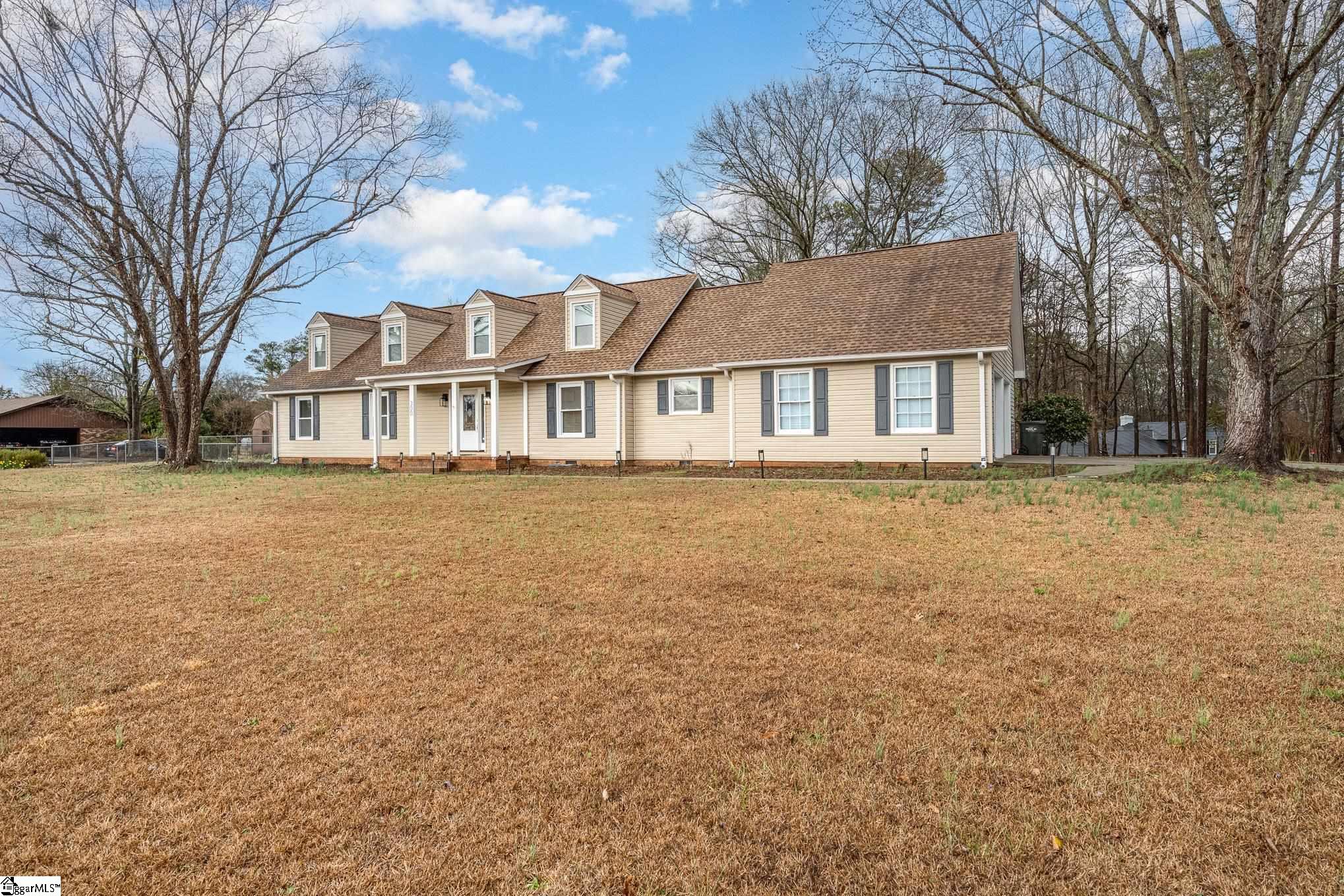 300 Wellington Road Easley, SC 29642 - Photo 2 of 36 Gallery Image 2