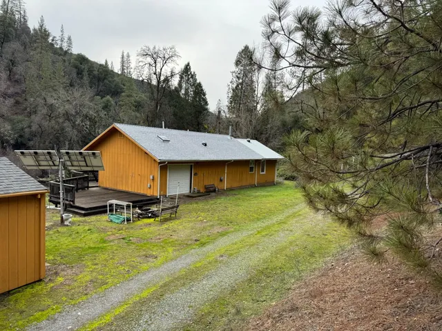 $295,000 | 10165 Cave City Road, Mountain Ranch, CA 95246