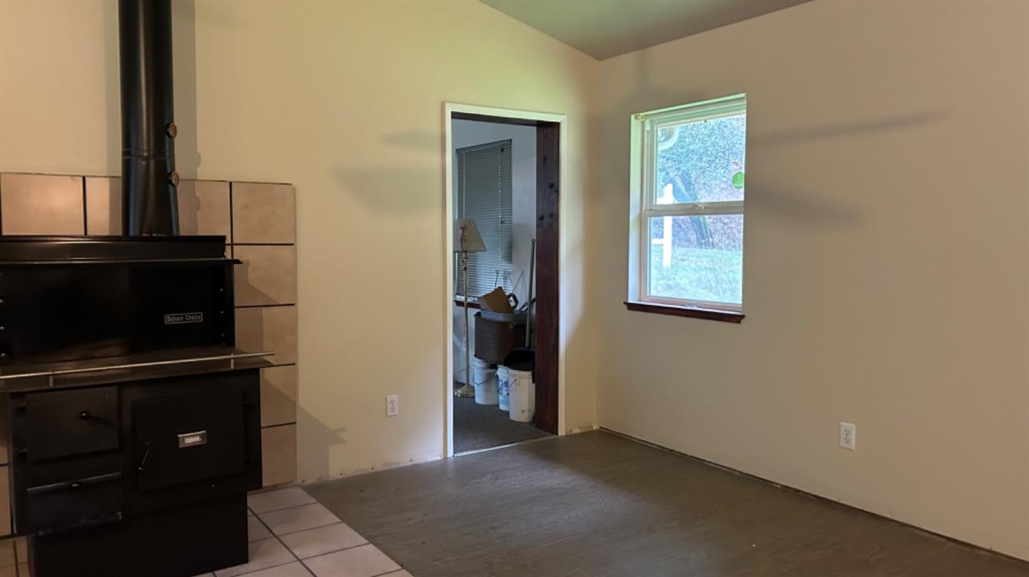 10165 Cave City Road Mountain Ranch, CA 95246 - Photo 28 of 39