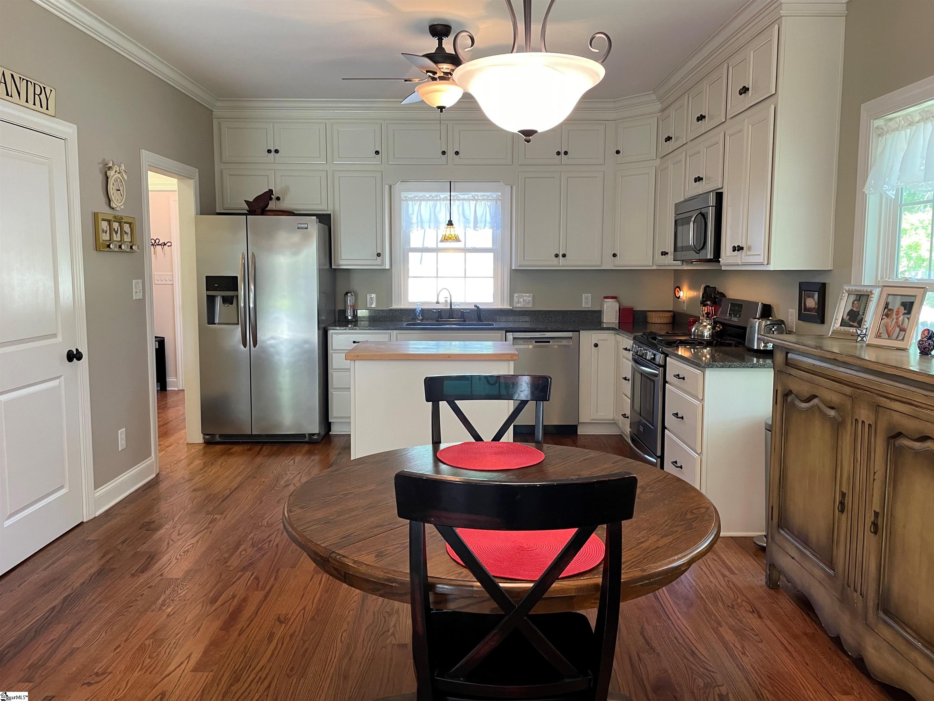 102 State Rd S-23-237 Fountain Inn, SC 29644 - Photo 6 of 28