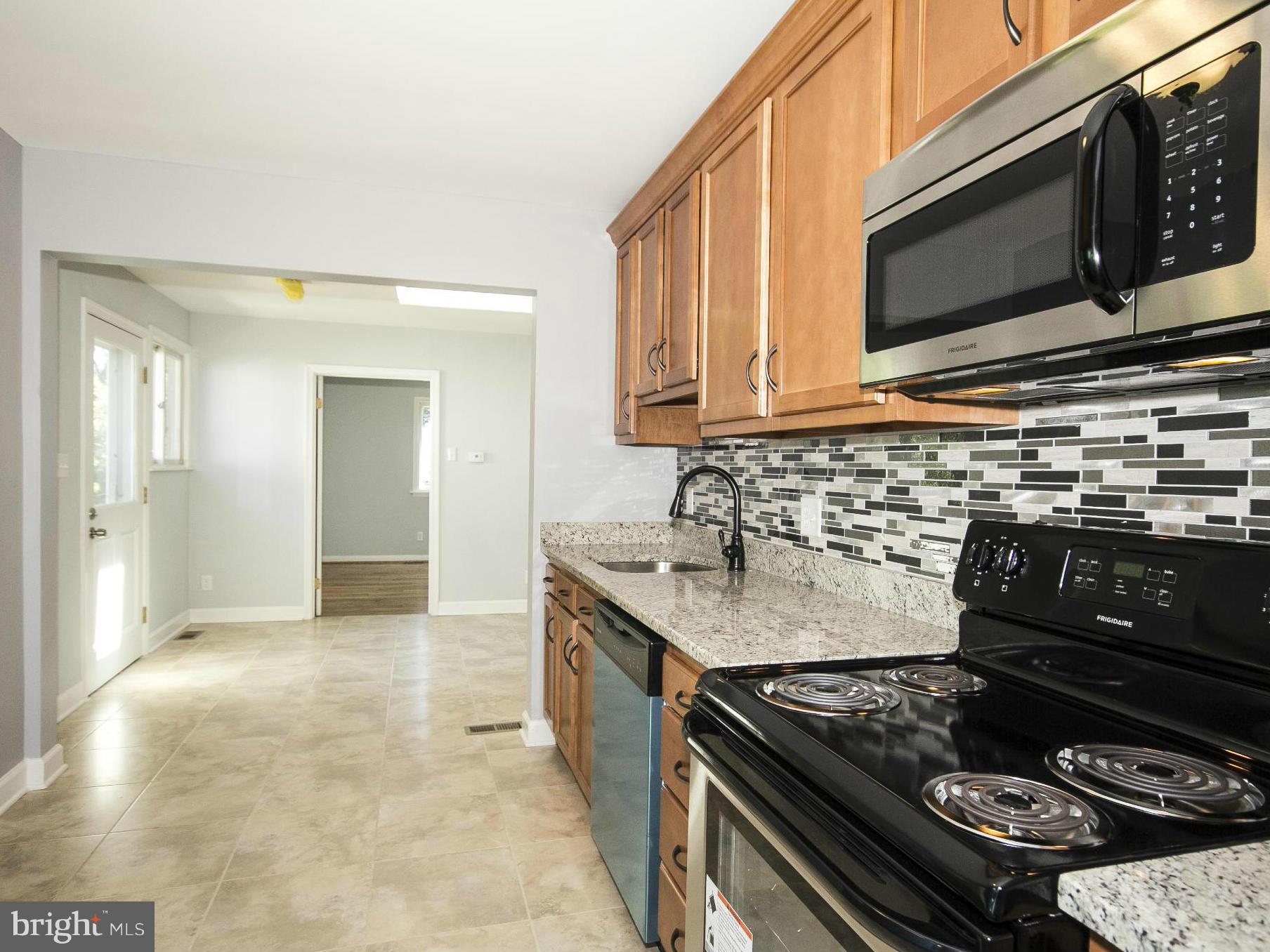 7124 Minna Road Baltimore, MD 21207 - Photo 11 of 30 Kitchen