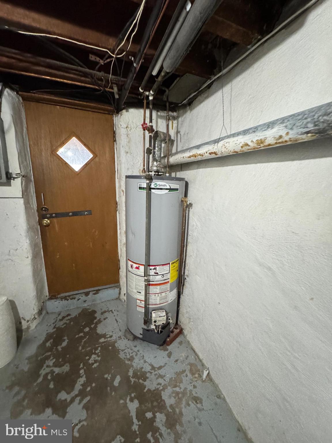 3255 Friendship Street Philadelphia, PA 19149 - Photo 9 of 11 a view of a room with utility room