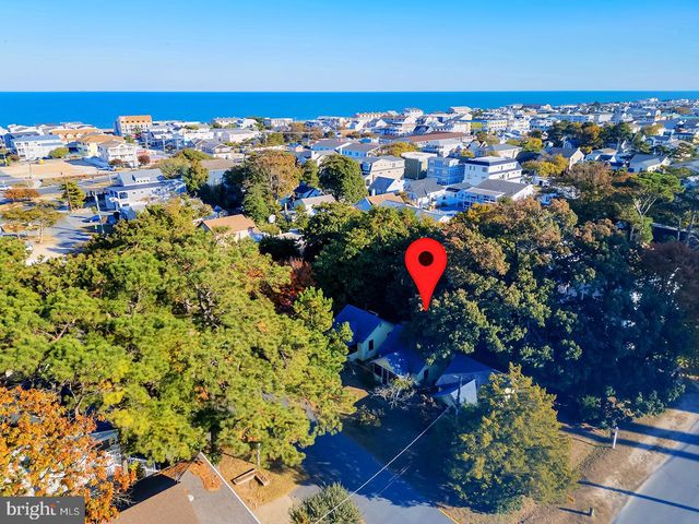 $2,500,000 | 122 Houston Street, Dewey Beach, DE 19971