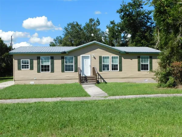 $1,800 | 200 Columbia Street, Arcadia, FL 34266