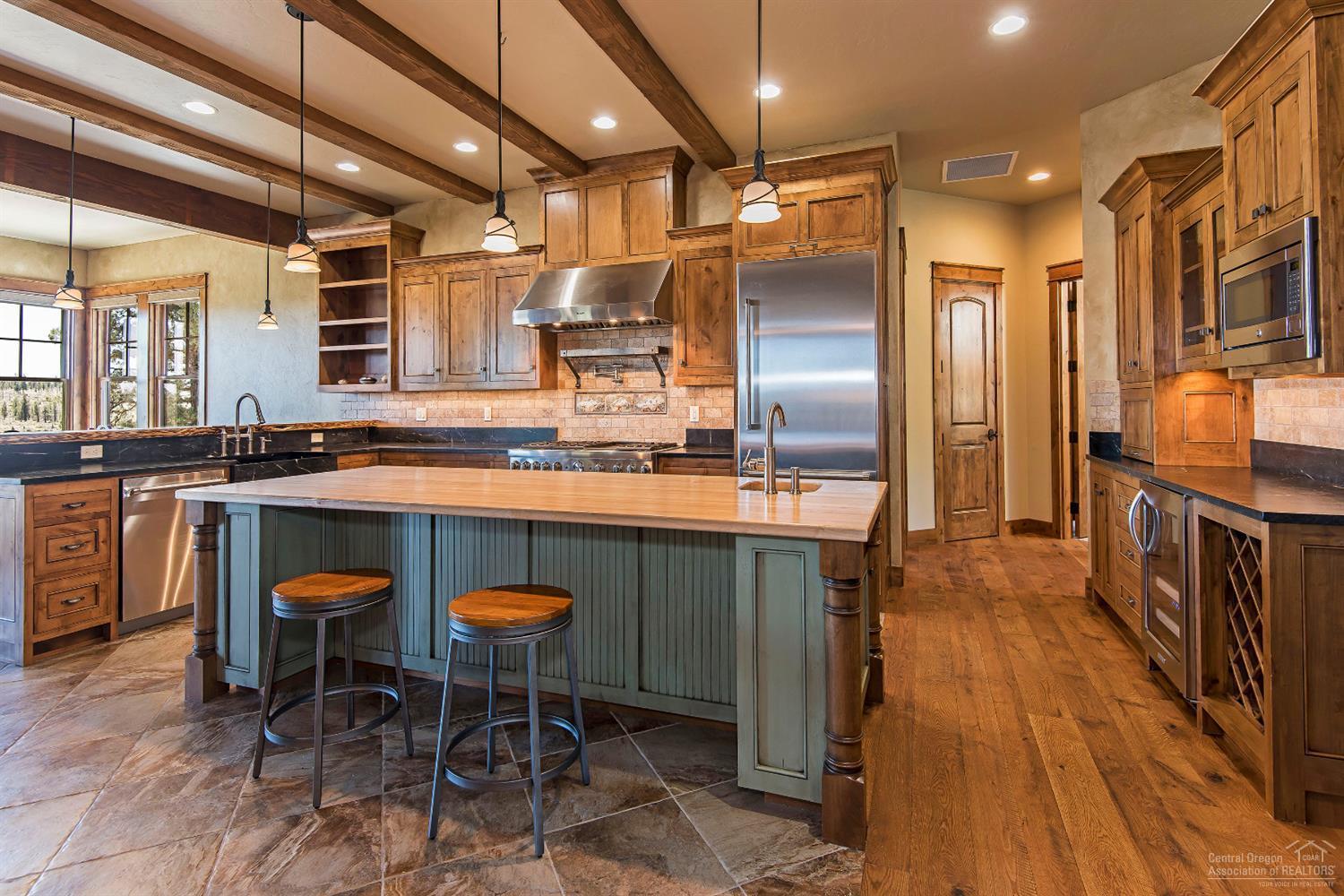 17485 Mountain View Road Sisters, OR 97759 - Photo 7 of 25 Gallery Image 7