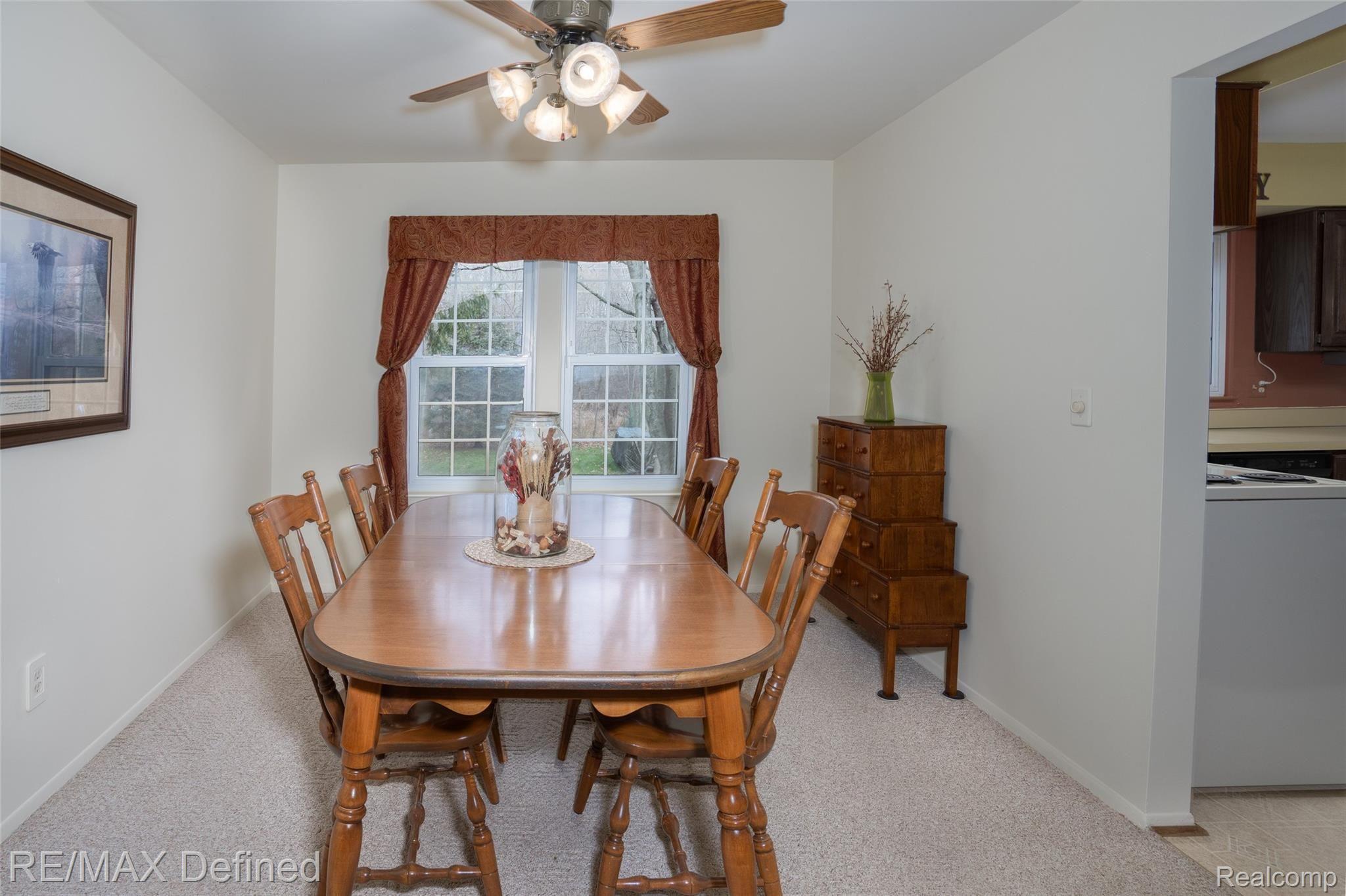1576 North Fairview Lane Rochester, MI 48306 - Photo 17 of 30 Dining Room