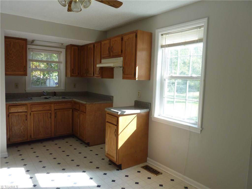 217 Windley Street High Point, NC 27260 - Photo 6 of 13 Gallery Image 6