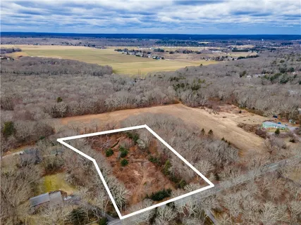 $389,900 | 331 Congdon Hill Road, North Kingstown, RI 02874