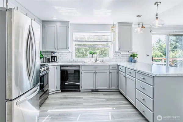 $799,500 | 14125 116th Avenue East, Puyallup, WA 98374