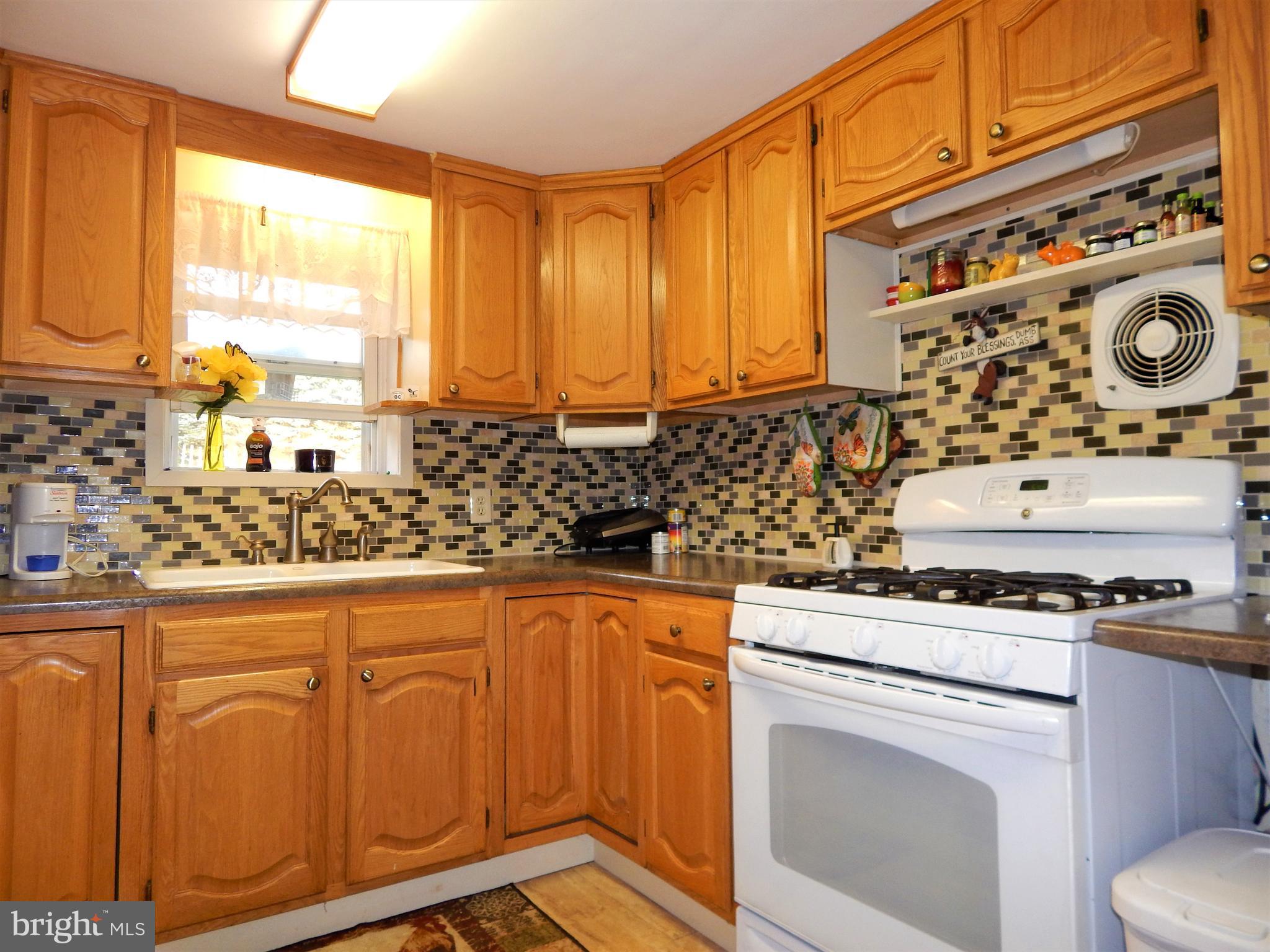 880 Buck Road Dover, PA 17315 - Photo 6 of 40