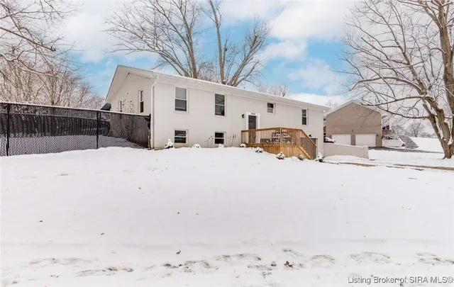 $339,900 | 2828 Andrea Drive, Floyds Knobs, IN 47119