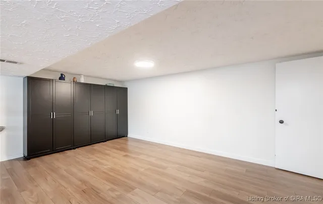 $339,900 | 2828 Andrea Drive, Floyds Knobs, IN 47119