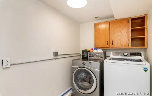 $339,900 | 2828 Andrea Drive, Floyds Knobs, IN 47119