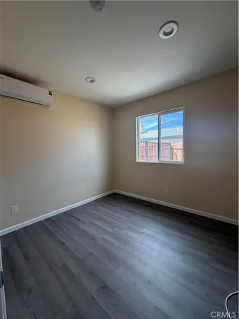 $1,900 | 45124 Redwood Avenue, Lancaster, CA 93534