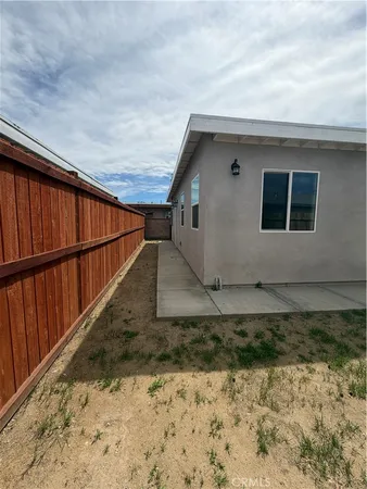 $1,900 | 45124 Redwood Avenue, Lancaster, CA 93534