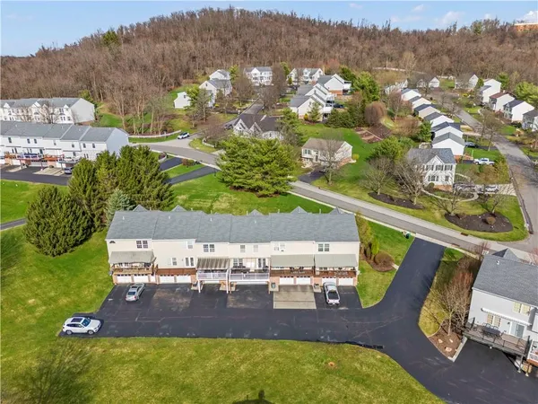 $284,900 | 1368 Meadowbrook Drive, Canonsburg, PA 15317