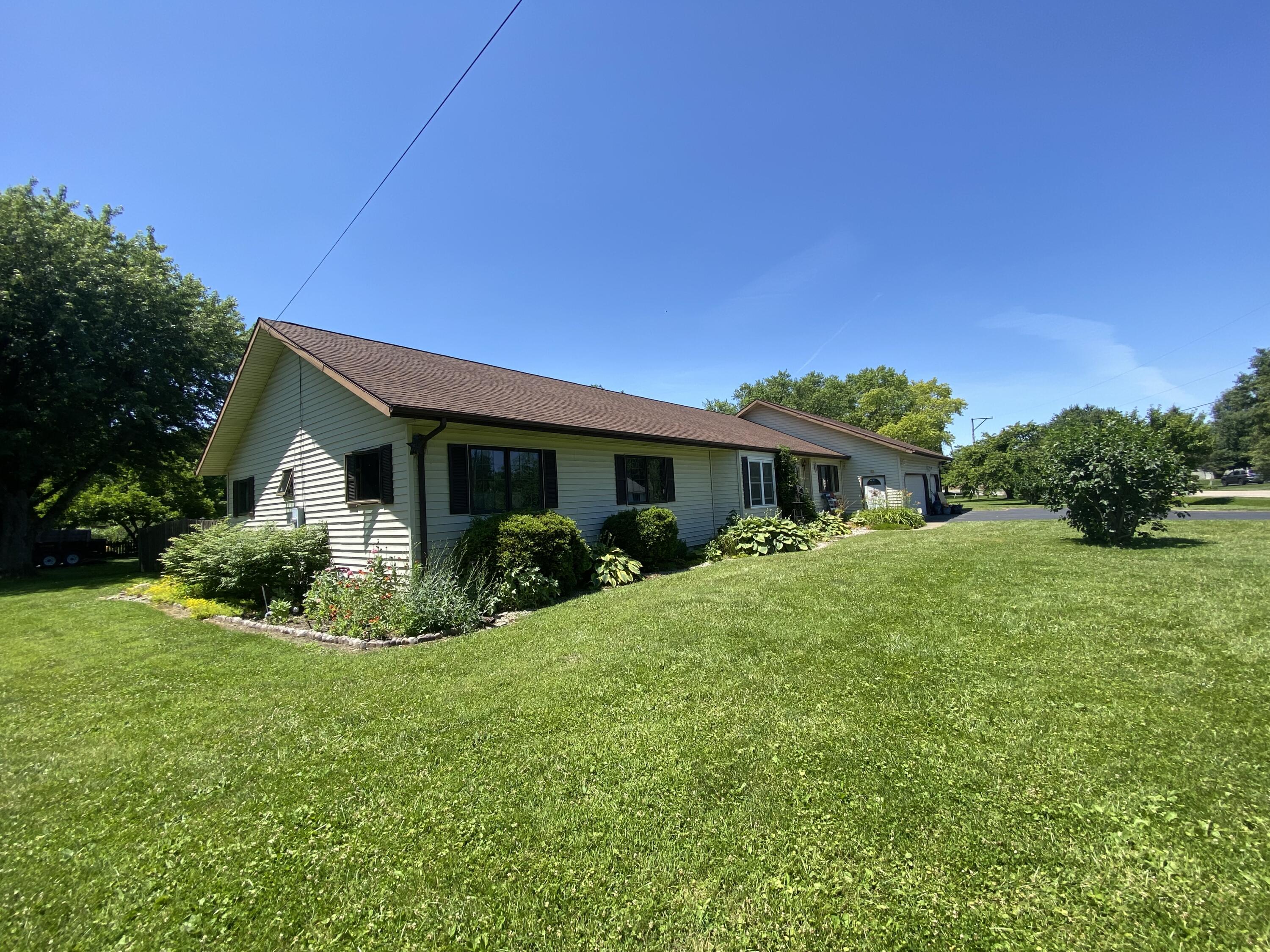 4571 Mumper Road Springfield, OH 45502 - Photo 3 of 37