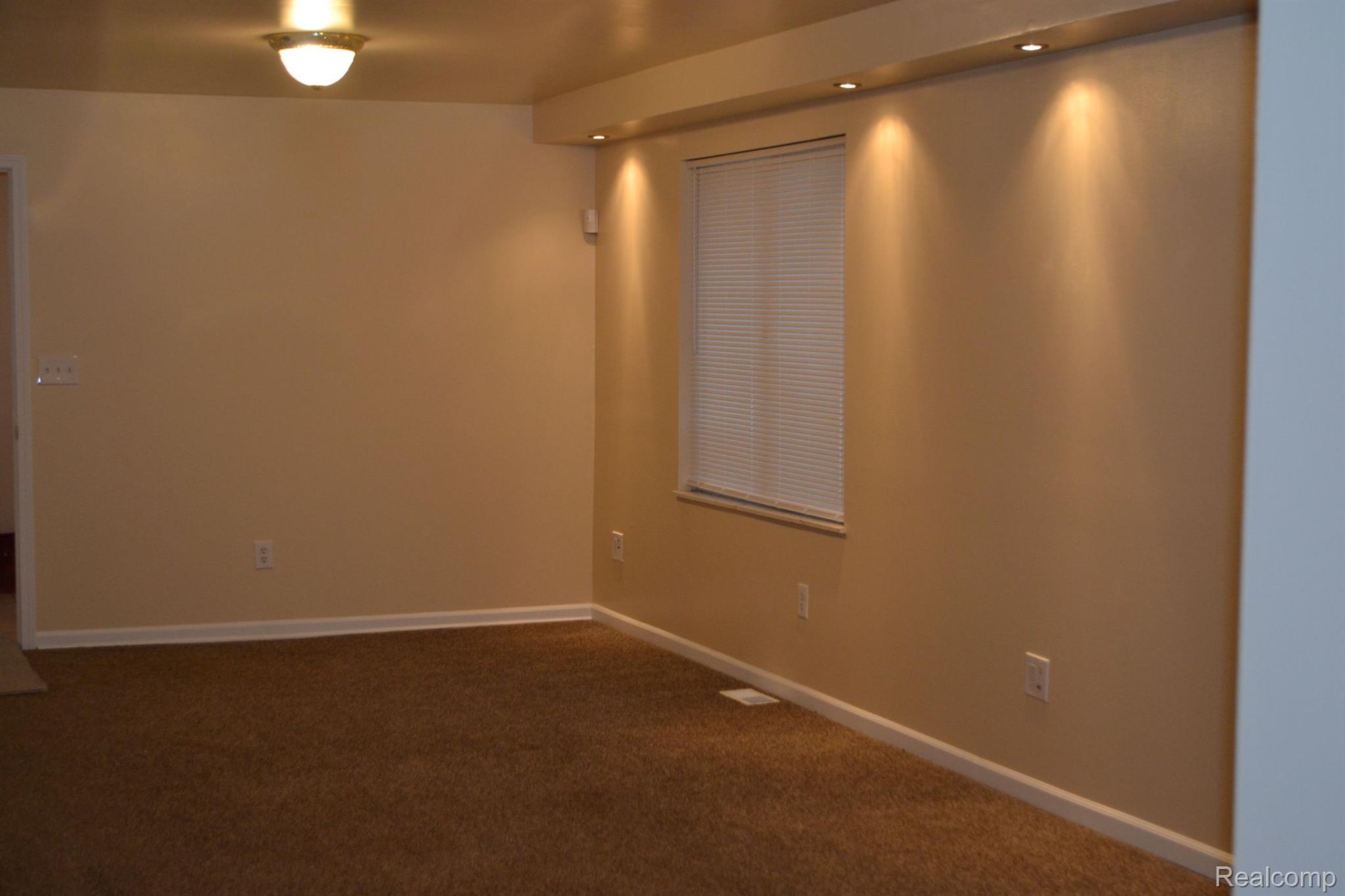 3213 Risedorph Avenue Flint, MI 48506 - Photo 5 of 18 Gallery Image 5
