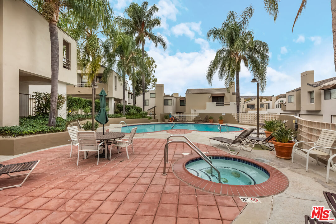 4273 Las Virgenes Road, Unit 6 Calabasas, CA 91302 - Photo 22 of 27 Gallery Image 22