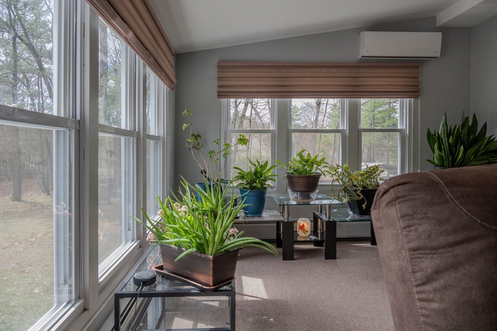 336 Paper Mill Road Westfield, MA 01085 - Photo 13 of 42