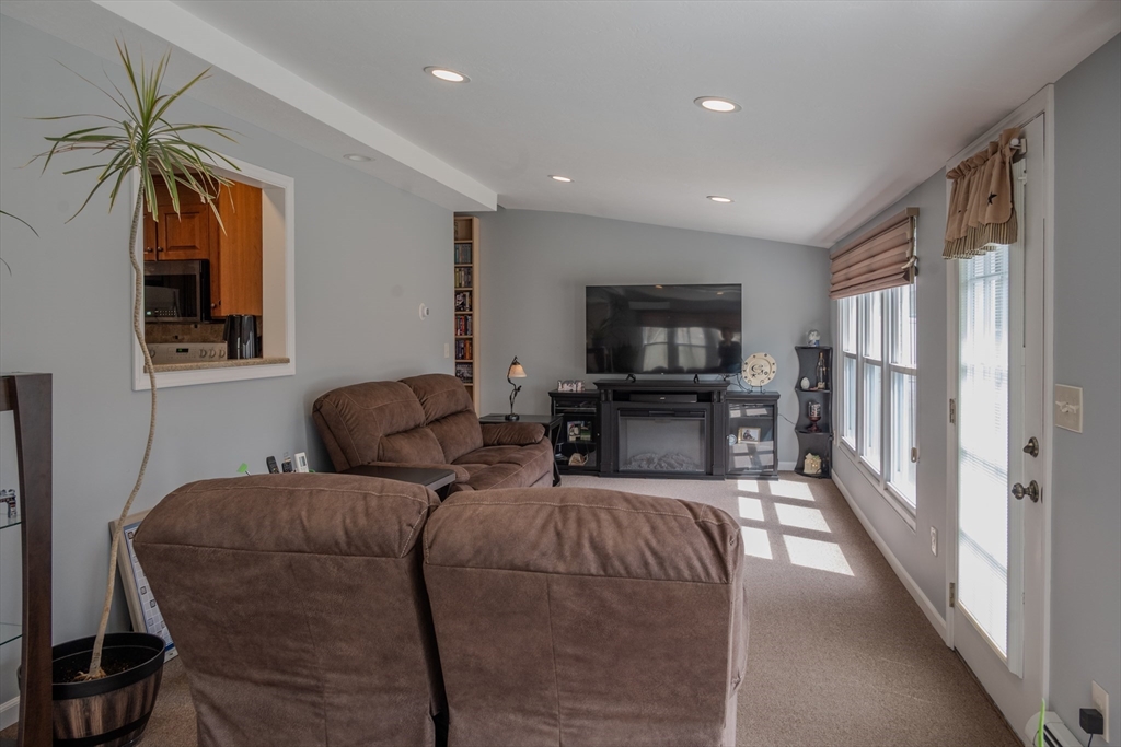 336 Paper Mill Road Westfield, MA 01085 - Photo 15 of 42