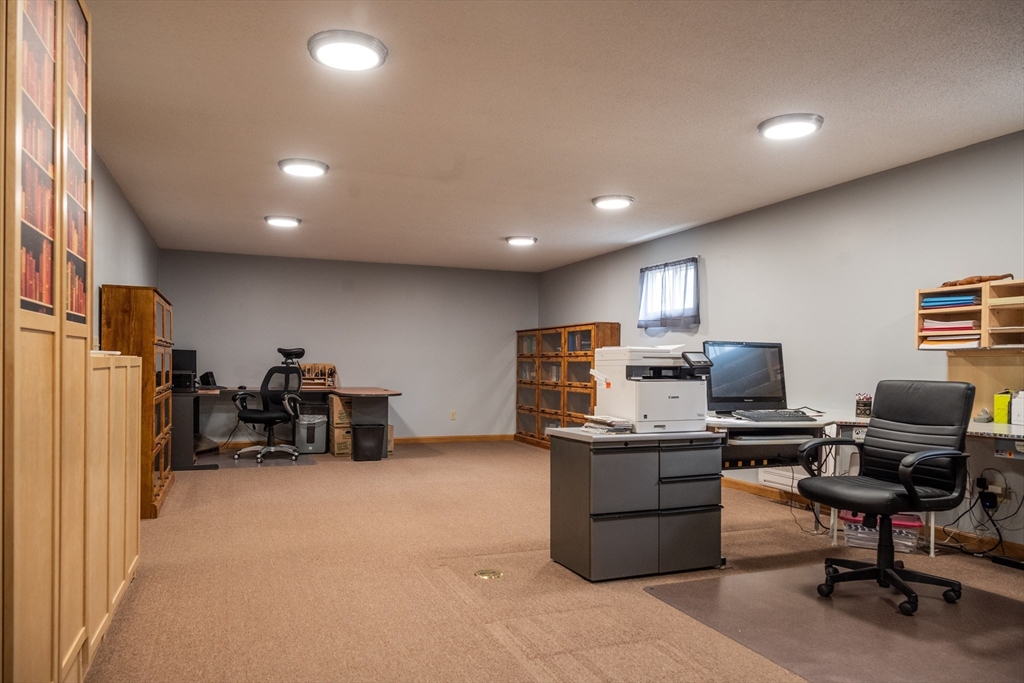 336 Paper Mill Road Westfield, MA 01085 - Photo 25 of 42