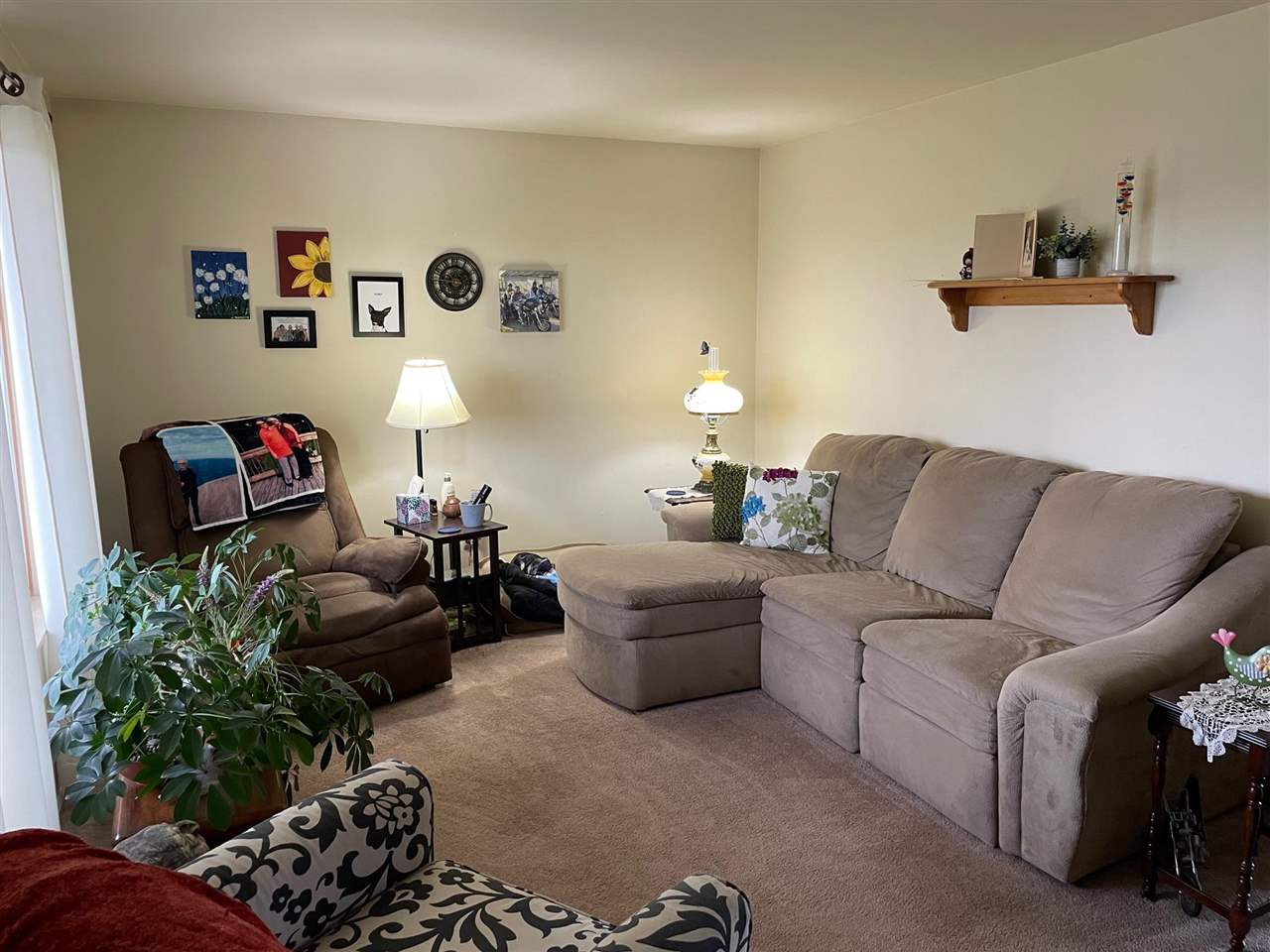 9025 Beecher Road Flushing, MI 48433 - Photo 4 of 31