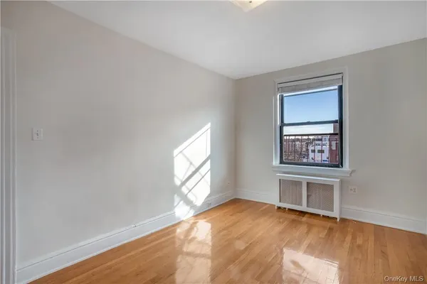 $2,795 | 250 Martine Avenue, Unit 4E, White Plains, NY 10601