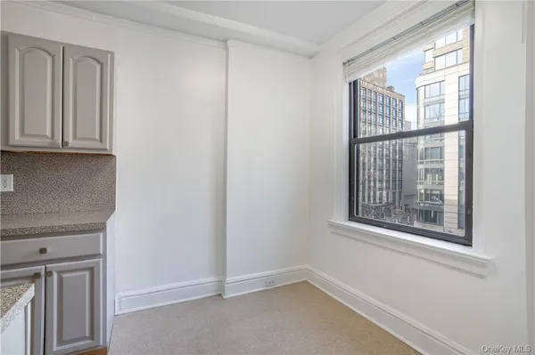 $2,795 | 250 Martine Avenue, Unit 4E, White Plains, NY 10601