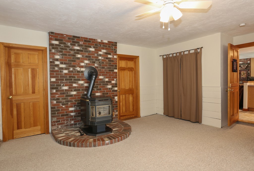 5 Temi Road Hudson, MA 01749 - Photo 13 of 23