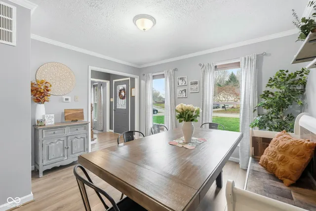 $315,000 | 7353 Fairway Cir E Drive, Indianapolis, IN 46236